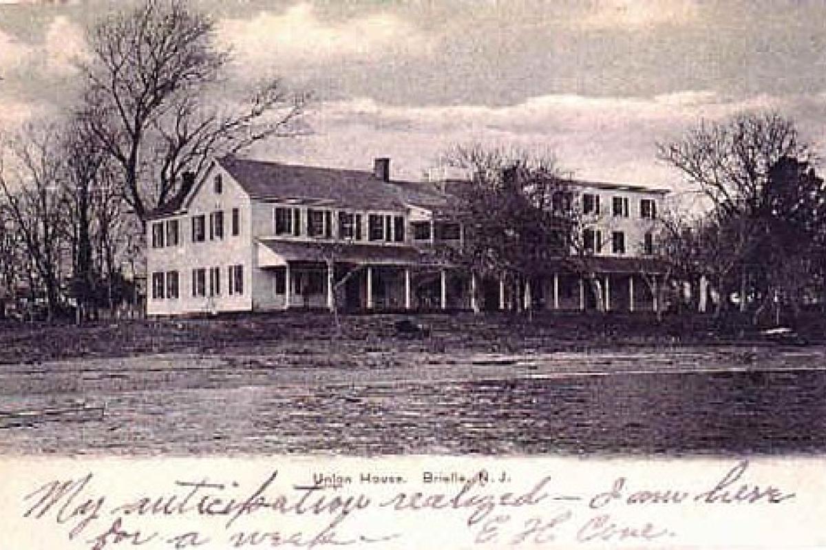 (Circa 1900) Located on the Manasquan River, foot of Union Lane, burned down February 1914.